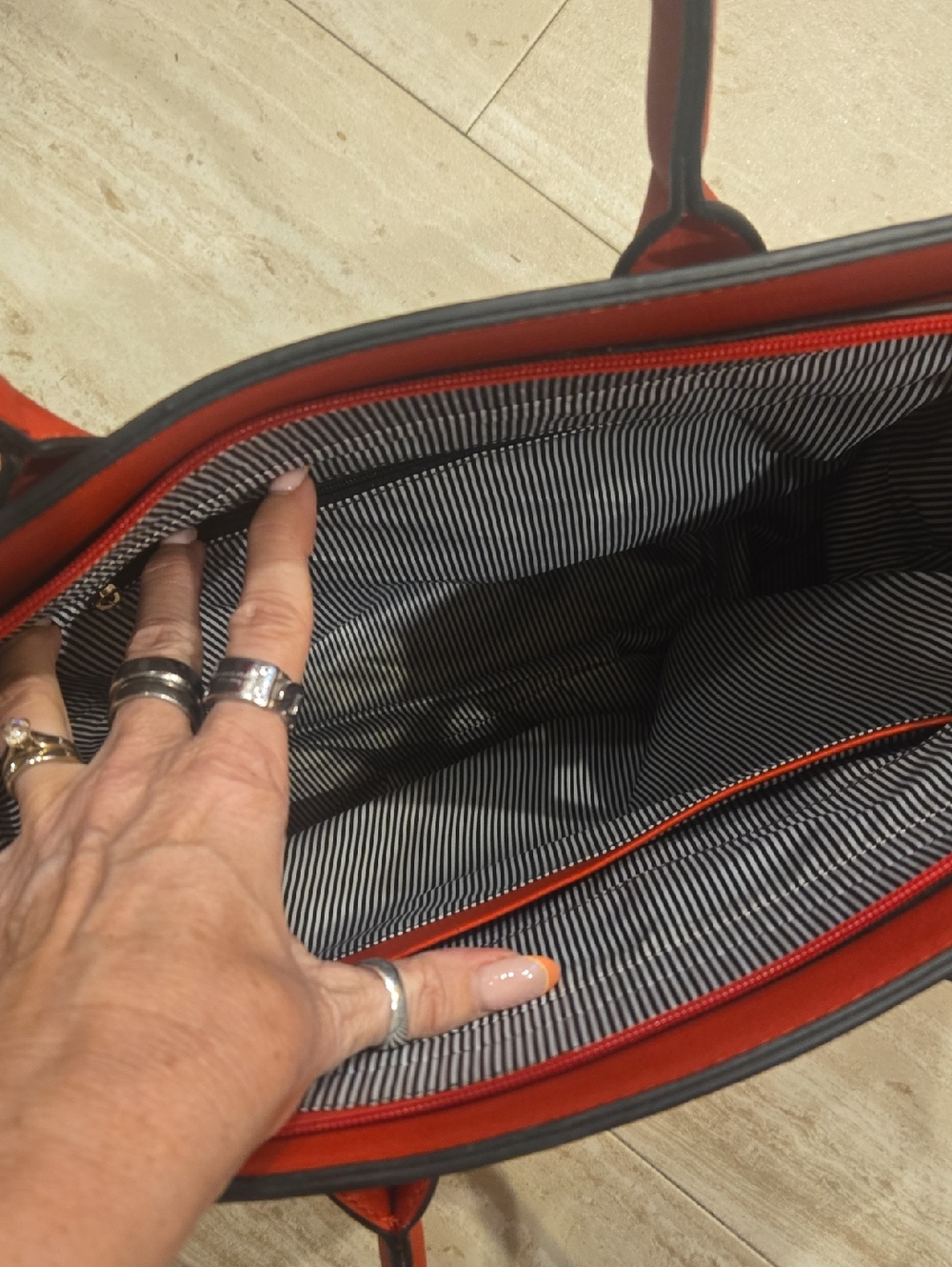 Plaid Versatile Large Bag - Picture 9 of 15